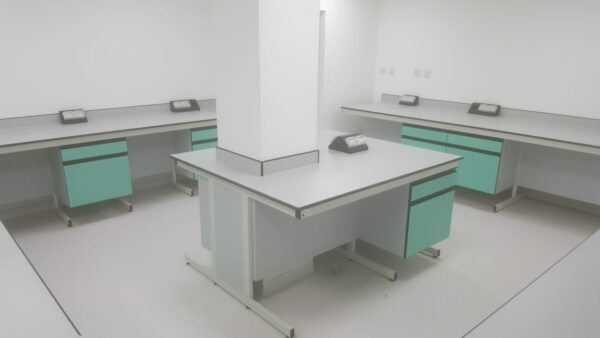FunderMax Lab Tops - Image 5