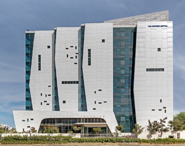 White exterior cladding – FunderMax 2022 colour trends